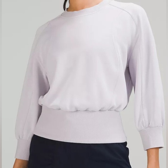 Tops - NWT Lululemon Softstreme Ribbed Hem Pullover Size 8